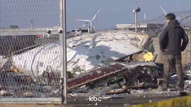 ▲ 무안국제공항서 여객기 추락