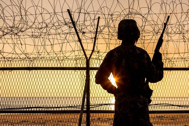 기획재정부가 내년도 달라지는 제도와 법규 사항을 정리한 '25년부터 이렇게 달라집니다'를 발매할 예정이다. /사진=이미지투데이