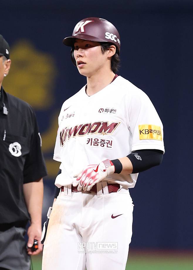 ▲ 메이저리그 구단들은 김혜성의 장타력은 높게 평가하지 않지만, 평균 이상의 수비력과 콘택트 능력, 그리고 리그 정상급 주력을 가지고 있는 것으로 판단하고 있다 ⓒ곽혜미 기자