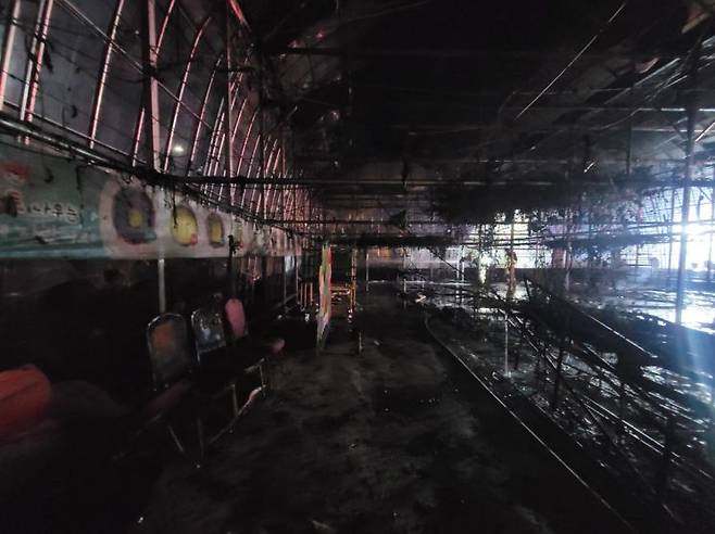 경남 김해의 한 토마토 체험농장에서 불이 났다. 경남소방본부 제공