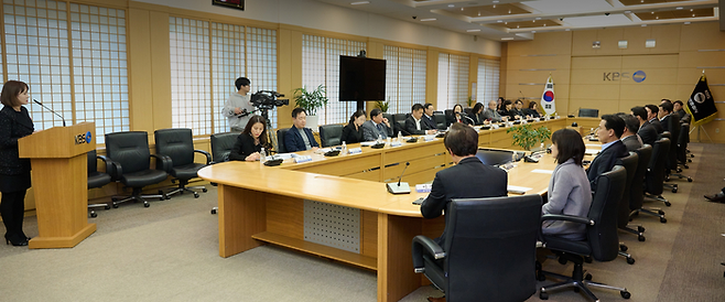 KBS 32기 시청자위원회가 지난해 12월 회의를 하고 있다. KBS 제공.