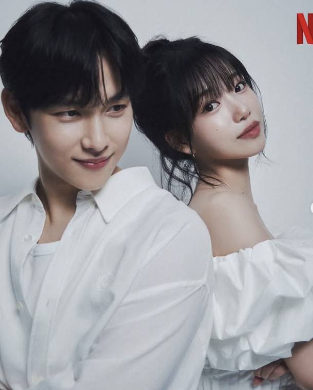 넷플릭스코리아 소셜 계정 캡처