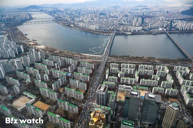 롯데월드타워에서 내려다 본 서울 송파구 잠실 일대 아파트 단지/사진=이명근 기자 qwe123@