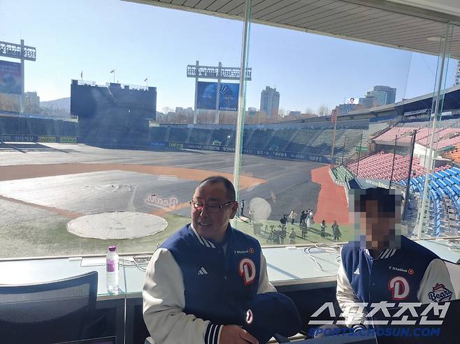 니무라 코치(왼쪽). 사진=한동훈 기자