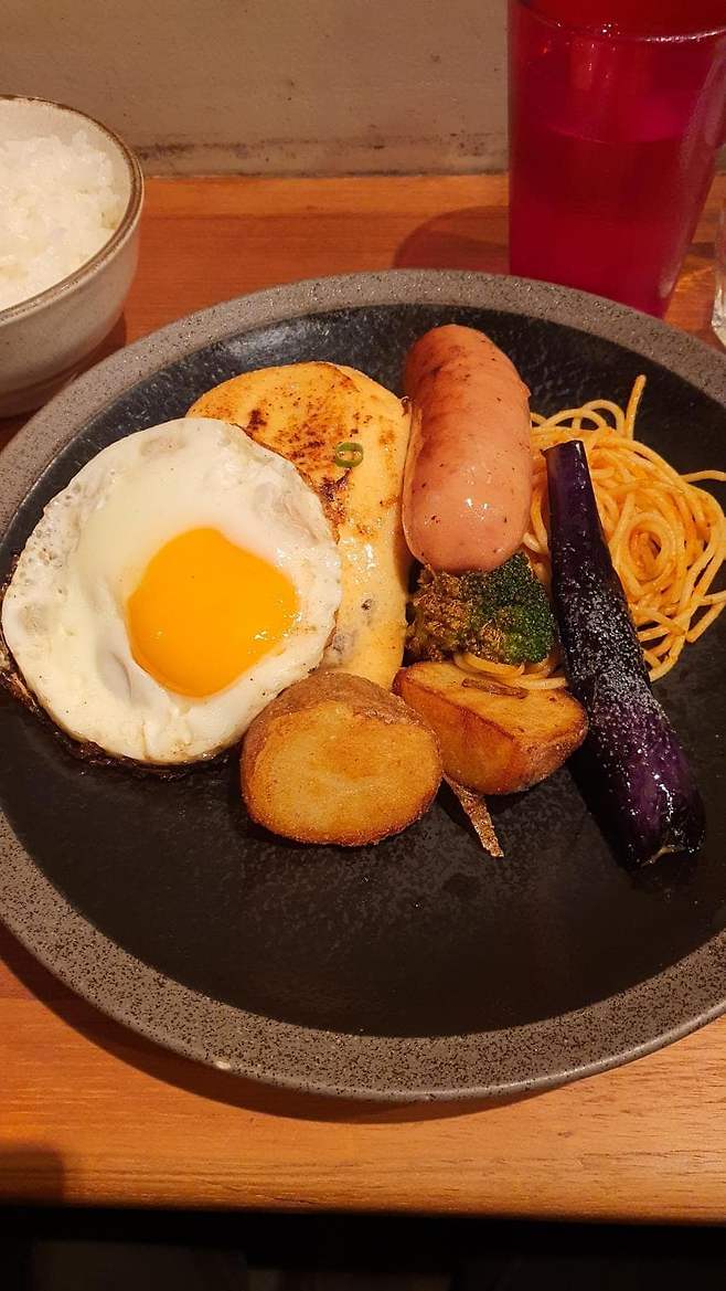 7fed8273b58369f151ed86e44f857573b8333fe6cd45b8497d1d58aeb097e153