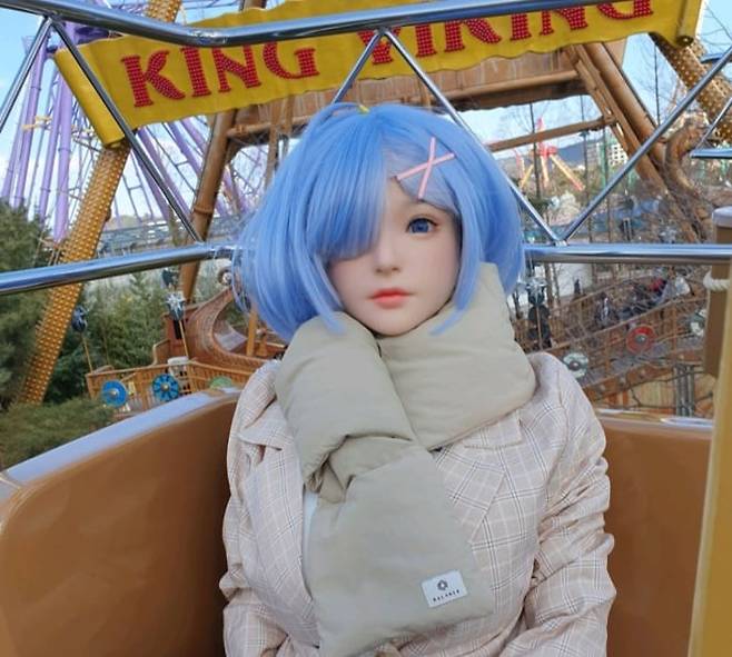 지난 29일 경주월드 리뷰에 리얼돌과 데이트를 한 네티즌의 후기 글이 올라왔다../네이버지도