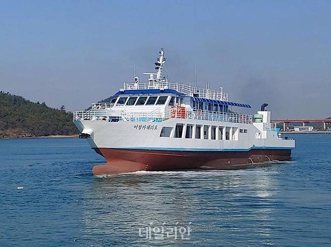 국고 지원을 받아 건조한 여객선 모습. ⓒ해양수산부