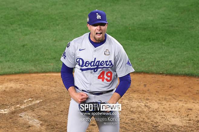 ▲ LA 다저스의 셋업맨인 블레이크 트레이넨은 지난 해 50경기에서 46⅔이닝을 던져 7승 3패 1세이브 평균자책점 1.93으로 활약했다. 어슬레틱스 시절이던 2018년에는 38세이브를 따낸 선수다.