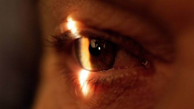 망막박리는 실명으로 이어질 수 있는 안과 응급질환이다|출처: 클립아트코리아