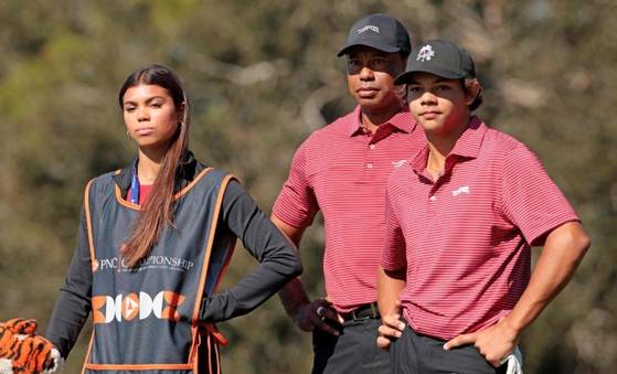 지난해 12월 PNC 챔피언십의 샘(왼쪽부터), 우즈, 찰리. AFP=연합뉴스