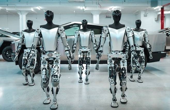 테슬라 옵티머스 로봇. 사진=한경DB