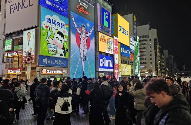 30여년 전과 비교해도 변한것이 없는 도톤보리 대표 이니지. / JAPAN NOW