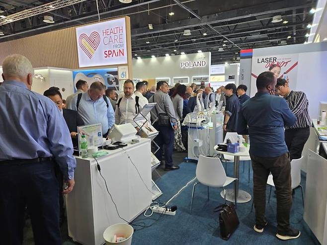 지난달 27~30일 열린 아랍헬스 2025 전시회 라메디텍 부스 현장. ⓒ라메디텍