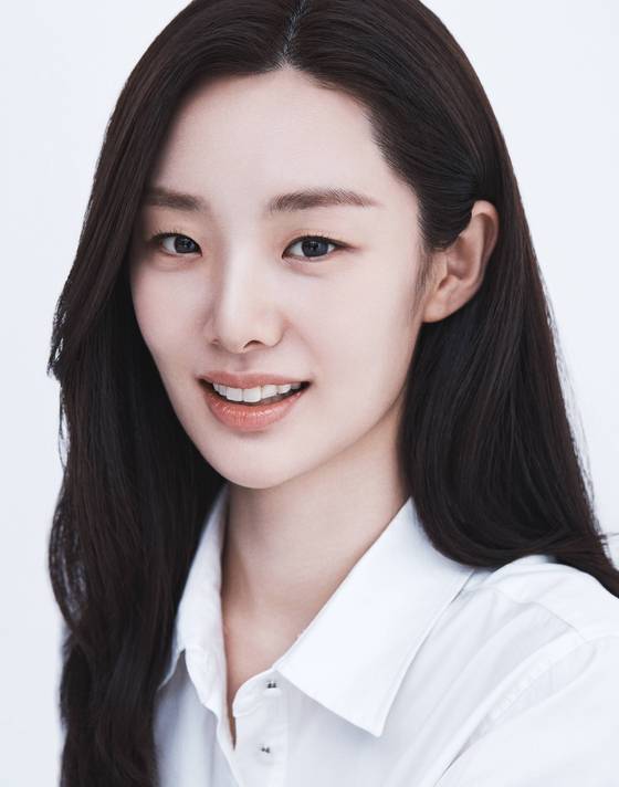 스테파니 리, 키이스트 제공