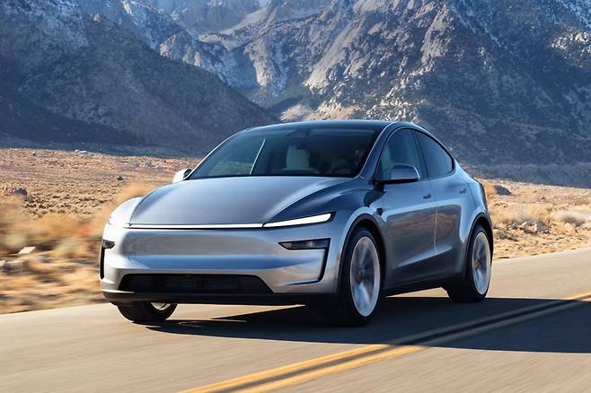 테슬라 모델 Y 주니퍼