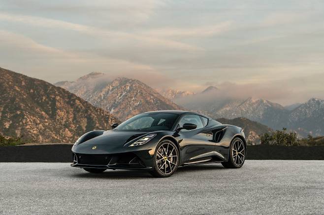 2025년형 에미라(사진=로터스자동차코리아)