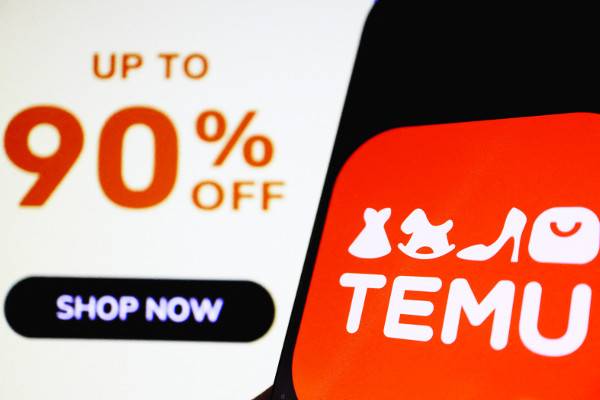 중국 핀둬둬홀딩스(PDD)가 소유한 전자상거래 플랫폼 테무의 로고와 ‘90%까지 할인’이라고 적힌 사이트 문구. 로이터연합뉴스