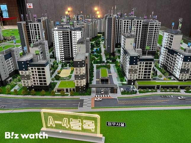 일산 킨텍스에 마련된 고양창릉지구 A4·S5·S6 블록 견본주택 모형/사진=정지수 기자