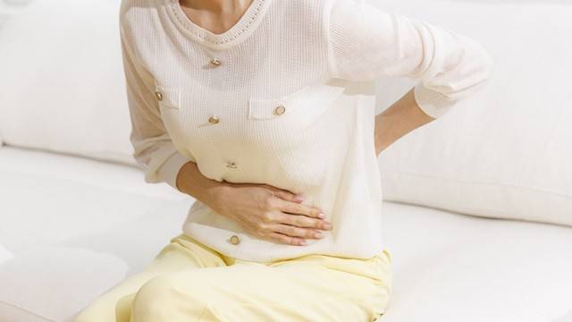 생리 기간의 여성은 생리통 증상을 쉽게 겪는다|출처: 클립아트코리아