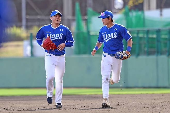 삼성 배찬승-심재훈. 삼성 제공