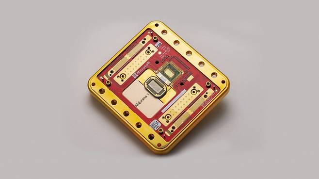 마이크로소프트의 양자컴퓨팅 칩 마요라나 1 /사진=마이크로소프트