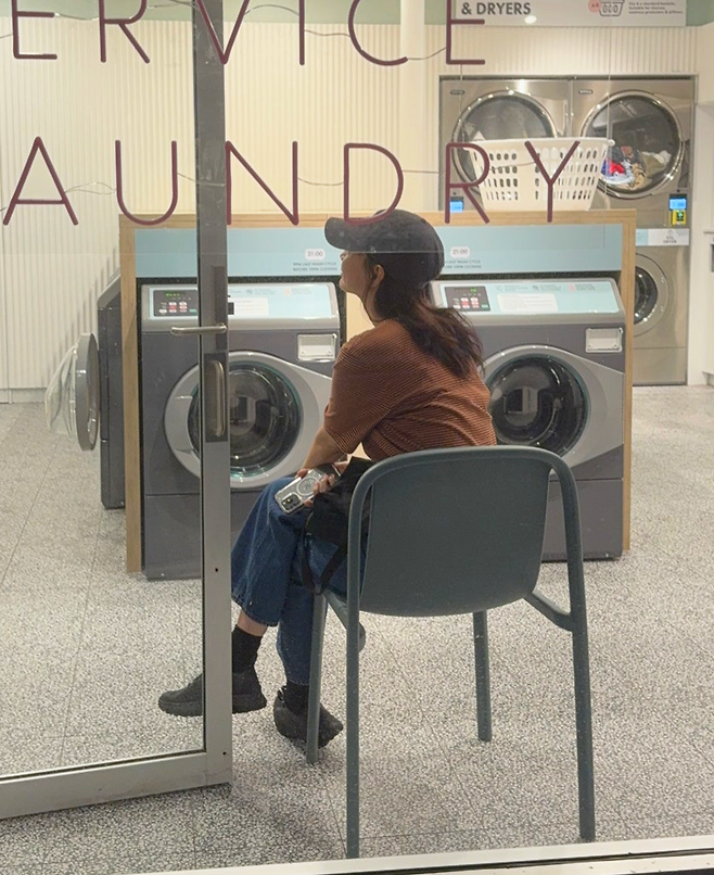 신민아 볼캡 스타일링