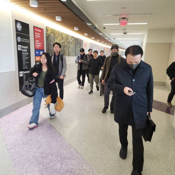 임태희 경기도교육감이 25일(현지시각) 오전 미국 보스턴 로건 국제공항에 도착했다. 경기도교육청 제공