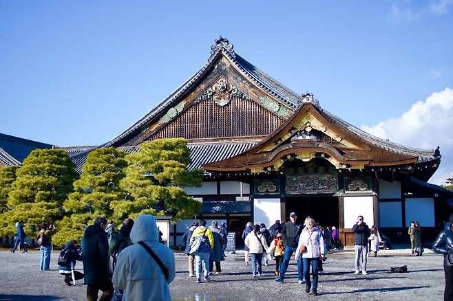 7a9e8473bdf11bf7239af093359c701c427b6768bacfa4670e5b7f59f7e4f4f998cce1b206ef47b38d279323ac90981a175c20fbec