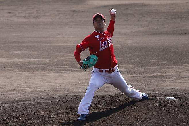 ▲ 최고 구속 146km를 기록하며 2이닝 무실점을 기록한 김광현은 순조로운 빌드업 과정을 알렸다. ⓒSSG랜더스