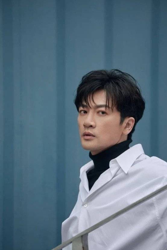 2.webp.ren.jpg 황제의 딸 오왕자 소유붕 최근 외모 근황