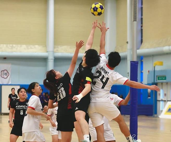 국제 경기에 참여한 '코프볼' 한국 국가대표팀 / 사진=SKC 제공