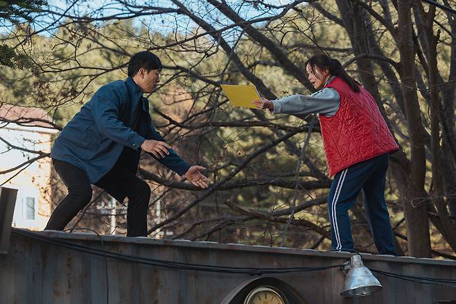 영화 '백수아파트' 스틸컷. 플러스엠 엔터테인먼트 제공