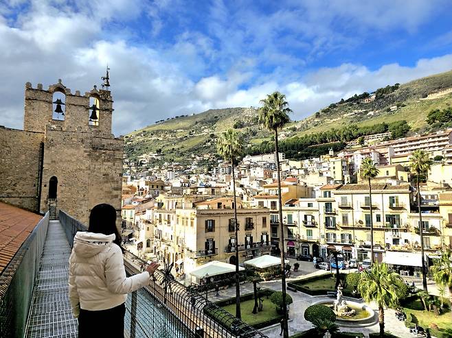 몬레알레 대성당 루프탑에서 본 비토리오 엠마누엘레 광장.