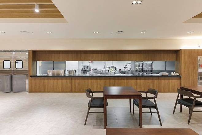 ⓒKB골든라이프케어, ‘평창 카운티’ KB 레스토랑 모습