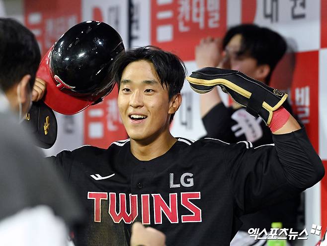 LG 외야수 송찬의는 10일 사직구장에서 열린 '2025 신한 SOL Bank KBO 시범경기' 롯데와 시범경기에서 6번타자 좌익수로 선발 출전한다. 시범경기 기간 왼손 투수 상대 기회를 받을 전망이다. 엑스포츠뉴스 DB