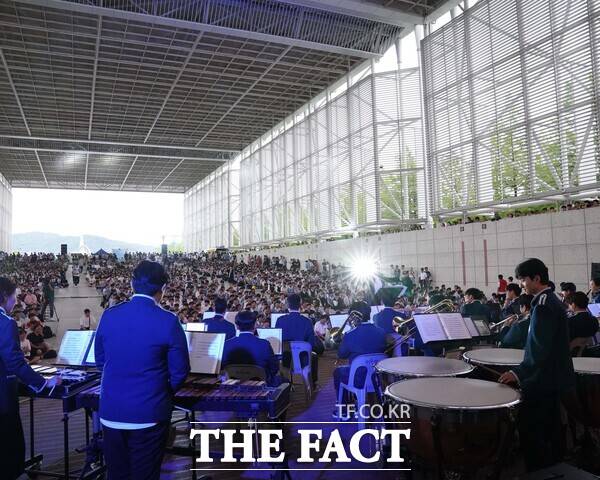 대전엑스포광장에서 열린 지역사회와 함께하는 오량문화예술축제의 모습. /대전대신고