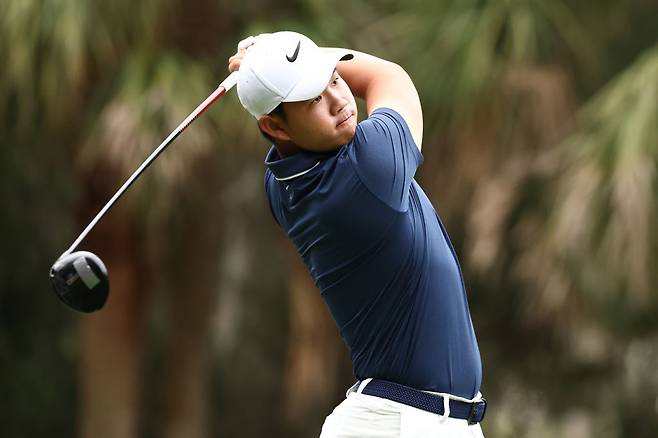 김주형과 안병훈, 이경훈이 이번주 PGA 투어 발스파 챔피언십에 출전한다. 누구든 올해 한국선수들의 무거운 분위기를 먼저 깨야 한다. 지난주 플레이어스 챔피언십 최종라운드에서 티샷을 하고 있는 김주형. |게티이미지