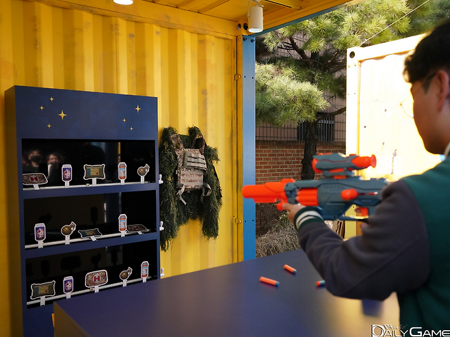 랜덤하게 정해진 총으로 과녁을 노리는 미니 게임.