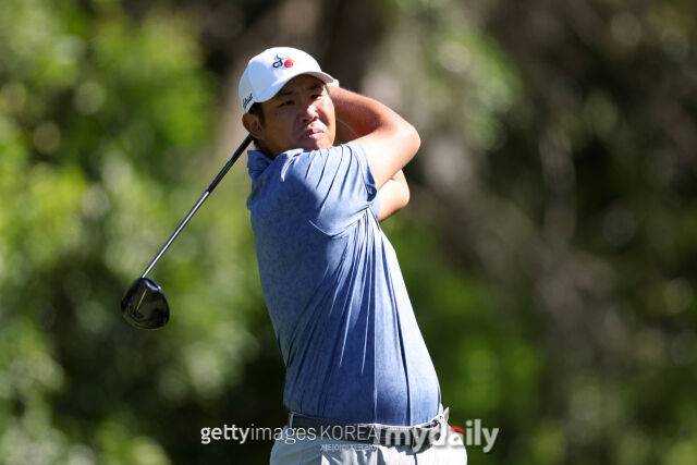 안병훈이 22일 PGA 투어 발스파 챔피언십 2라운드에서 티샷을 날리고 있다. /게티이미지코리아