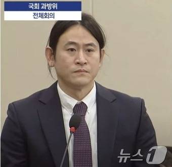 백준호 퓨리오사AI 대표가 이달 5일 열린 국회 과학기술정보방송통신위원회 전체회의에 참고인으로 출석해 답변하고 있다.(영상 갈무리)