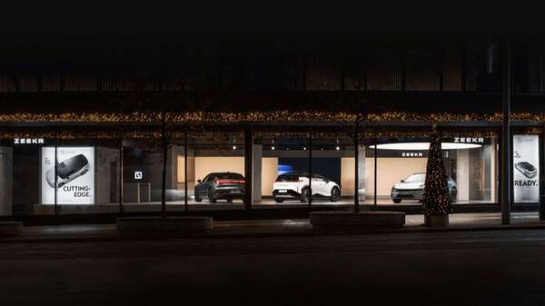 2023년 11월 스톡홀롬에 첫 오픈한 지커의 쇼룸. 지커