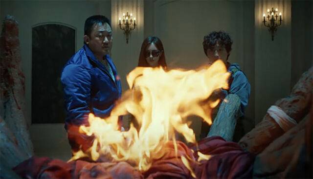 '거룩한 밤: 데몬 헌터스' 메인 예고편. /유튜브 롯데엔터테인먼트 캡처