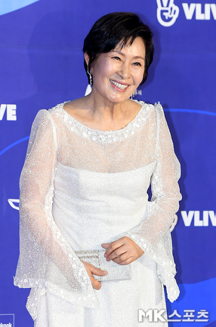 배우 김혜자와 고(故) 김수미의 뭉클한 인연이 다시 한번 시청자들의 마음을 울렸다. 사진=천정환 기자