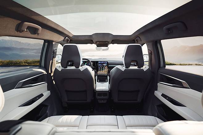 르노 에스파스 E Tech 실내