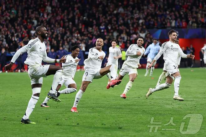 유럽축구연맹(UEFA)로부터 징계를 받을 것으로 보이는 레알 마드리드. ⓒ AFP=뉴스1
