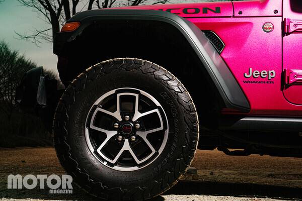 지프 뉴 랭글러 투스카데로 리미티드 에디션