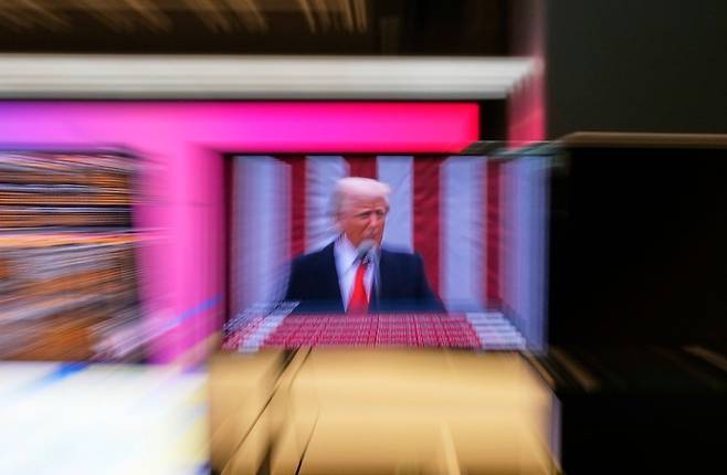 전 세계를 뒤흔든 트럼프 파워. AP 뉴시스