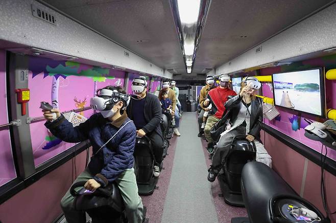 2025서울모빌리티쇼, 디지털 체험존 XR 승마 체험