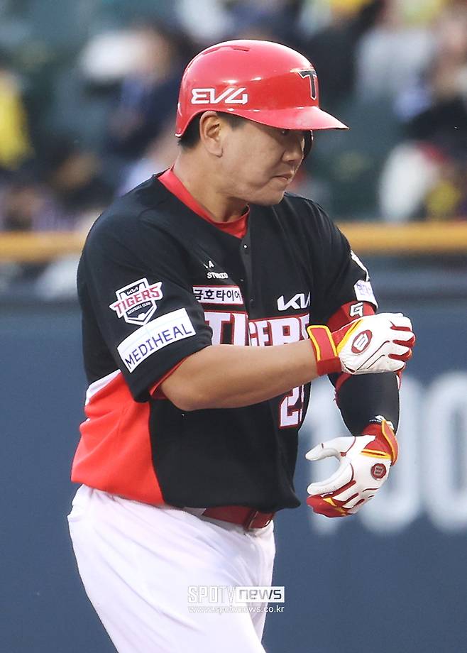 ▲ 1회 포구 과정에서 아쉬운 실책을 범한 이우성 ⓒ곽혜미 기자