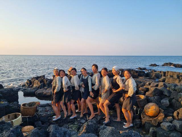 '폭싹 속았수다'에서 해녀들을 연기한 배우들. 차미경 SNS'폭싹 속았수다'에서 해녀들을 연기한 배우들. 차미경 SNS